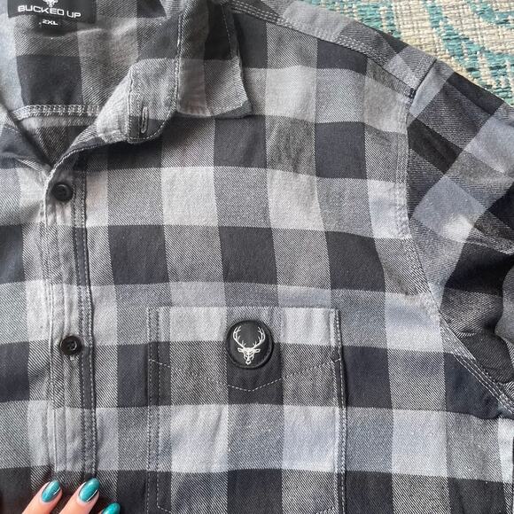 Bucked Up Men's Black & Gray Plaid Flannel Long‎ Sleeve Shirt - Size 2XL - Picture 5 of 8